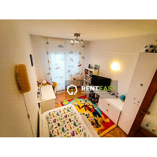 De vanzare! Apartament cu 4 camere situat in zona Pacurari